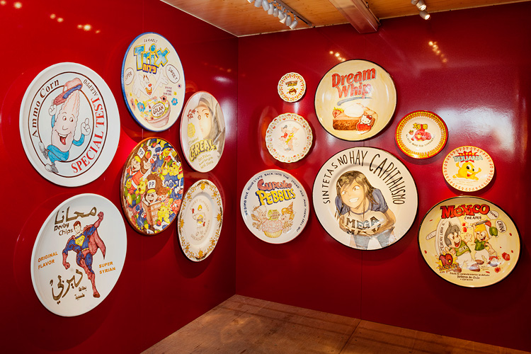 Riiko Sakkinen | Installation Views | Syrian Superman and Other Ceramic Plates from Talavera de la Reina