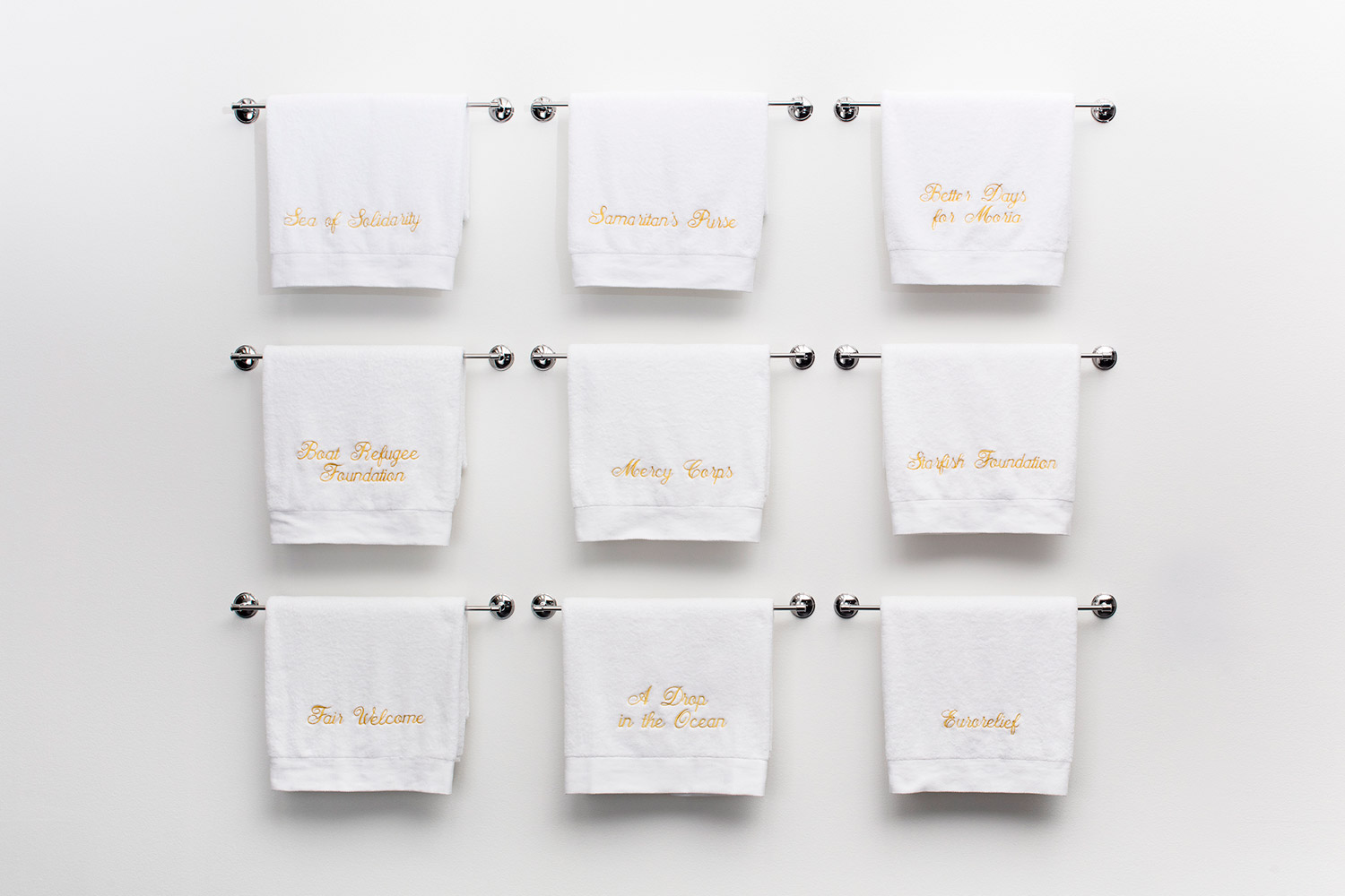 Riiko Sakkinen | Objects | Throwing in Towels