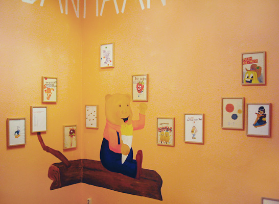 Riiko Sakkinen | Installation Views | Small Boys Units
 South Beach Diet