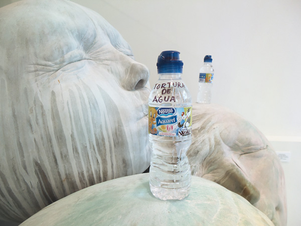 Riiko Sakkinen | Installation Views | Respetando los derechos humanos nunca saldremos de la crisis