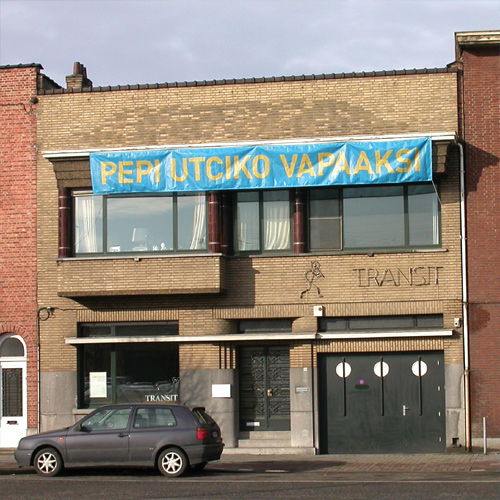 Riiko Sakkinen | Installation Views | Riiko Sakkinen's Express Kebab Pizza
 Featuring Inmaculada Daz & Grsky Grytvic